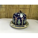 CIRCULAR MAJOLICA CHEESE DISH