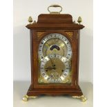 A REPRODUCTION CHRISTIAAN HUYGENS DUTCH MANTLE CLOCK IN MAHOGANY FINISH CASE NO.
