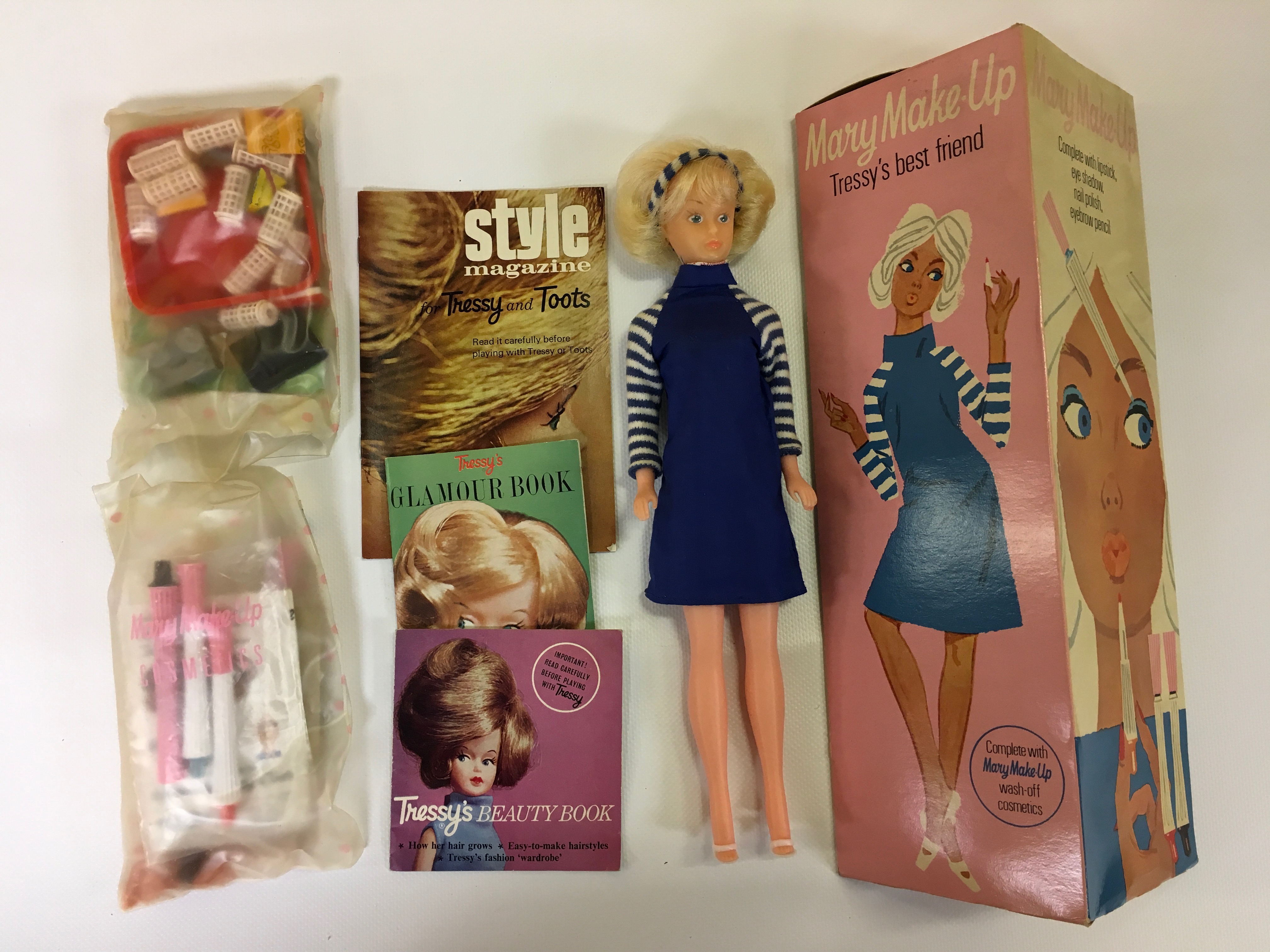 FOUR 1960'S TRESSY DOLLS TO INCLUDE BOXED MARY MAKE UP - Image 2 of 2