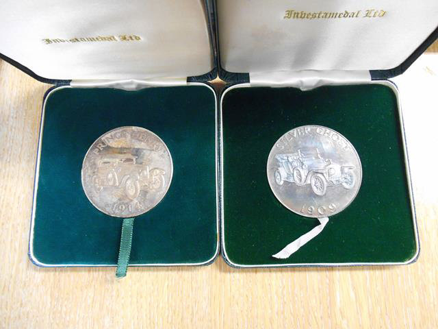An Investamedal Limited Rolls Royce 1909 Silver Ghost cased silver medallion,