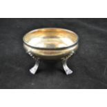 A Peruvian .925 sterling silver dish on four shell design feet - approx weight 170g/5.4 troy oz.