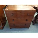 Good Quality Georgian Mahogany Chest of 3 Drawers with Turned Handles and Brass Escutcheons,