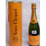 Veuve Cliquot Champagne 75cl 12% Vol with Metal Postbox case