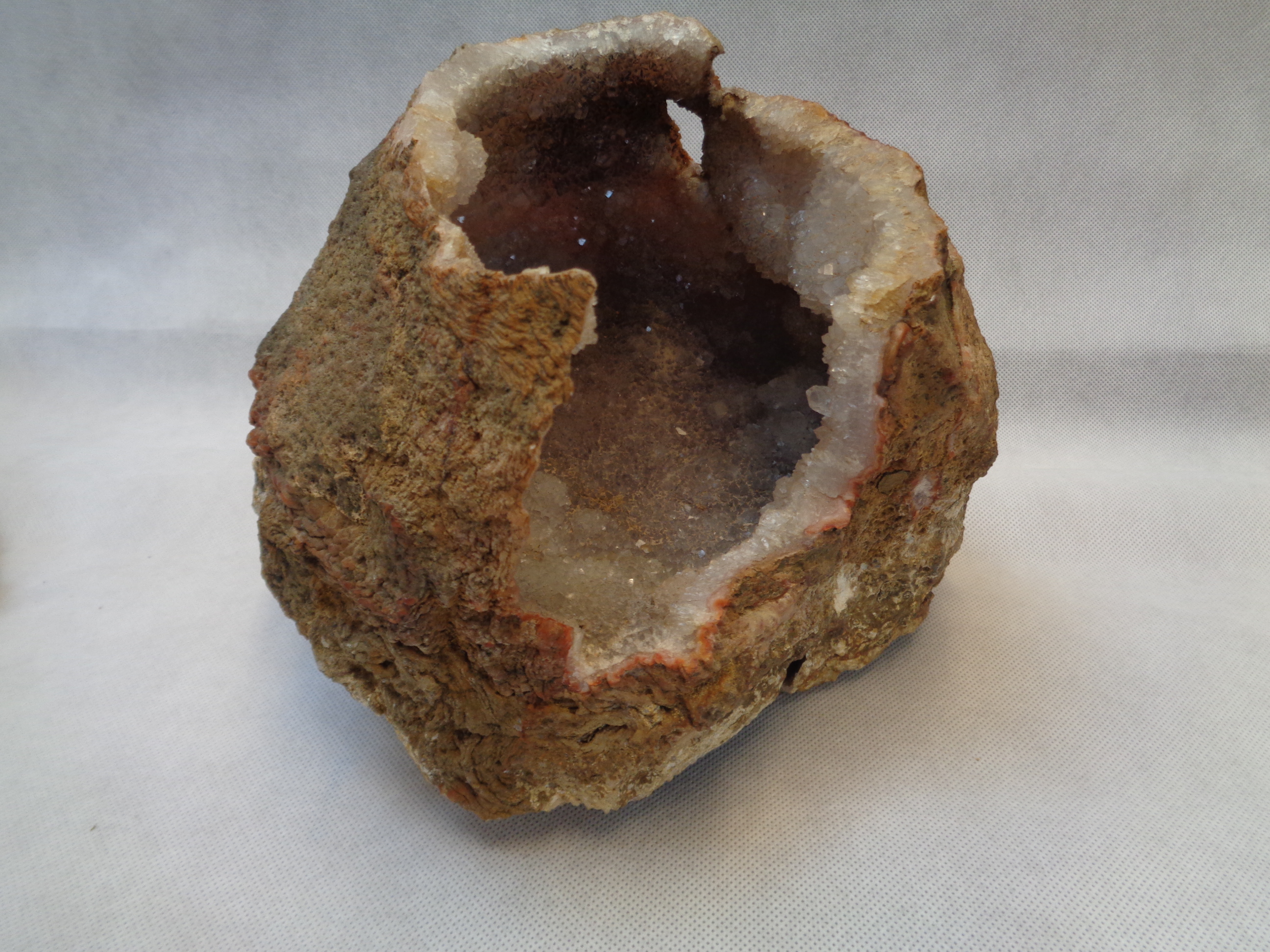 Large Geode with clear crystal formations to interior, 20cm in Height, Condition - Hairline to side