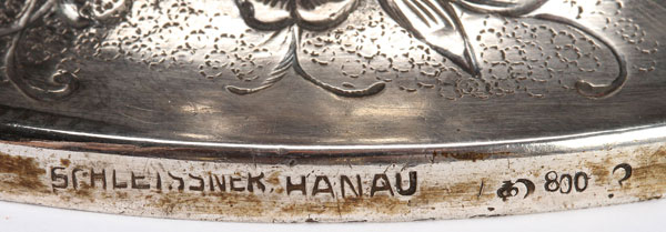 A SCHLEISNER AND SONS GERMAN HANAU EIGHT PIECE SILVER TEA SERVICE, LATE 19TH CENTURY. Comprising a - Image 2 of 2