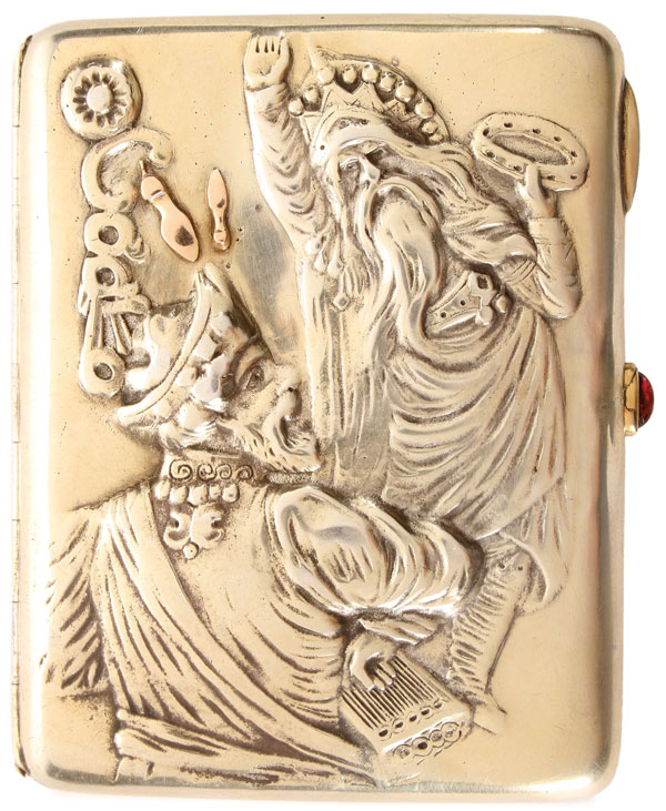 A RUSSIAN SILVER AND PARTIAL GILT CIGARETTE CASE, MOSCOW, 1908-1917. The hinged lid repousséd with