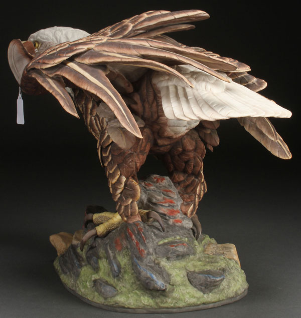 A LARGE AMERICAN BOEHM PORCELAIN “EAGLE OF FREEDOM II” FIGURE, 1976. Limited edition of a bald - Image 2 of 3
