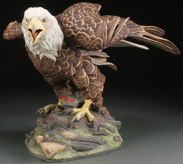 A LARGE AMERICAN BOEHM PORCELAIN “EAGLE OF FREEDOM II” FIGURE, 1976. Limited edition of a bald