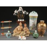 AN EIGHT PIECE GROUP OF CHINESE AND JAPANESE DECORATIVE ARTS, LATE 19TH AND 20TH CENTURY.
