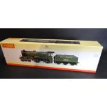 A Hornby OO Gauge SR 4-4-0 Schools Class