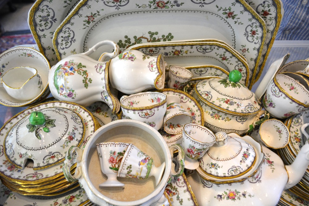 A Copeland Chelsea Pattern Extensive Tea and Dinner Service comprising a large meat platter, teapot,