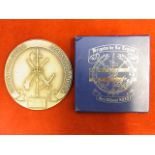 Spanish Legion 'La Legion Espanola' medallion 'legionarios a luchar a morir' in box of