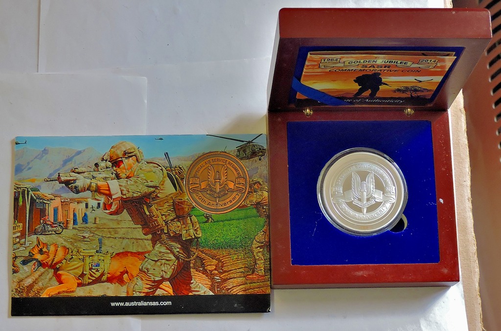 Special Air Service Medallion for the 50th Anniversary in fitted wooden case 1964 - 2014, mint and