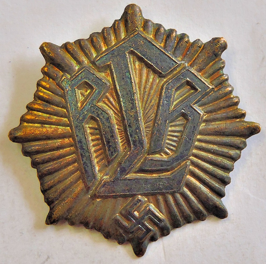 German WWII National Air Raid Protection League (Reichluftschutzbund) 'RLB' Cap badge. Gilt variant.