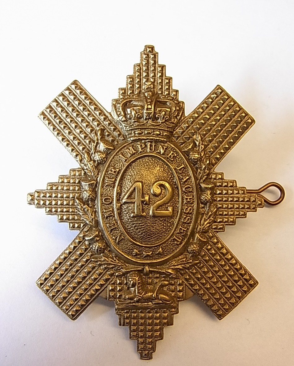 British The 42nd Royal Highland Regiment Of Foot (Black Watch) Glengarry badge, (White-Metal,