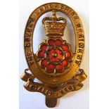 The Queen's Lancashire Regiment cap badge, QC (Gilding-metal, slider)