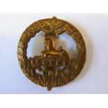 The South Wales Borderers WWI 1916 - 1918 Economy issue Cap badge (Brass, slider) K&K: 625