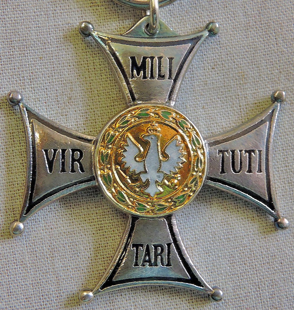 Polish WWII Virtuti Militari Medal (Sold as is) - Image 3 of 4