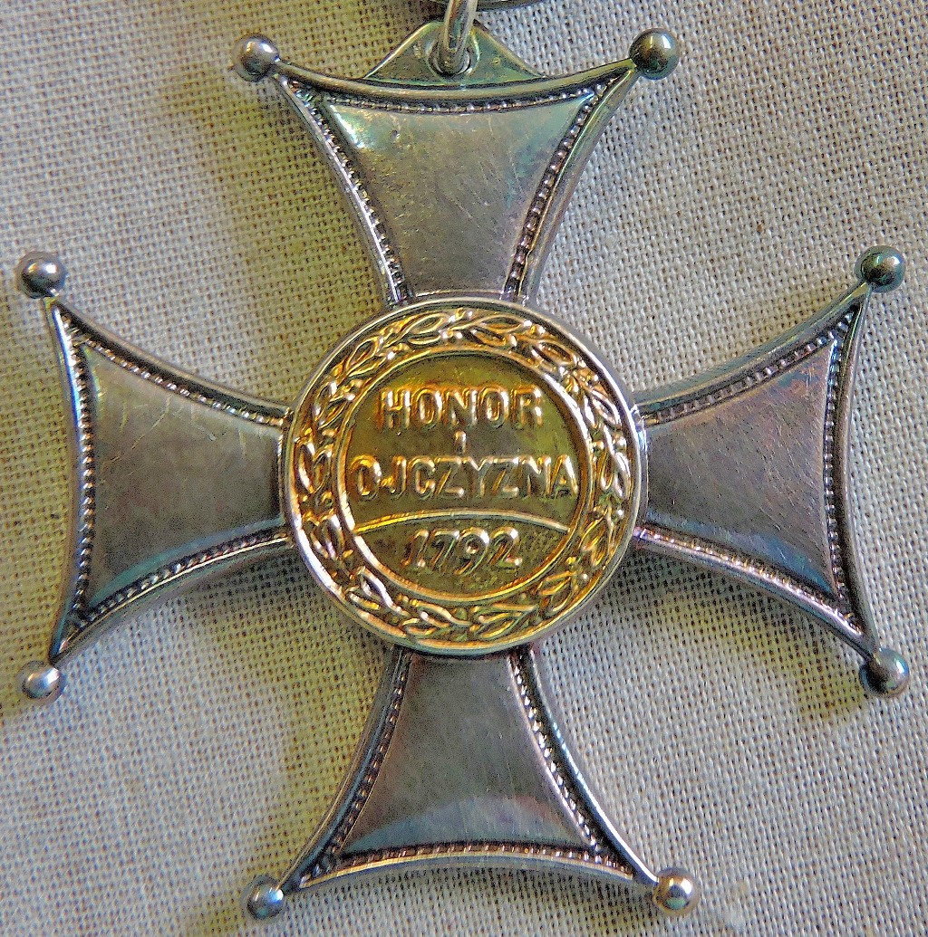 Polish WWII Virtuti Militari Medal (Sold as is) - Image 4 of 4