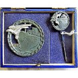 German WWII style Blockade Breakers badge & stick pin in fitted case. Maker Fec Otto Placzek, Berlin