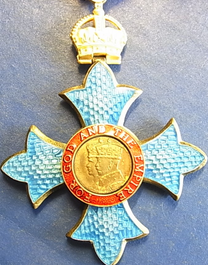 CBE a Commander of the Order of the British Empire neck badge, tailors version, GVF - Image 2 of 2