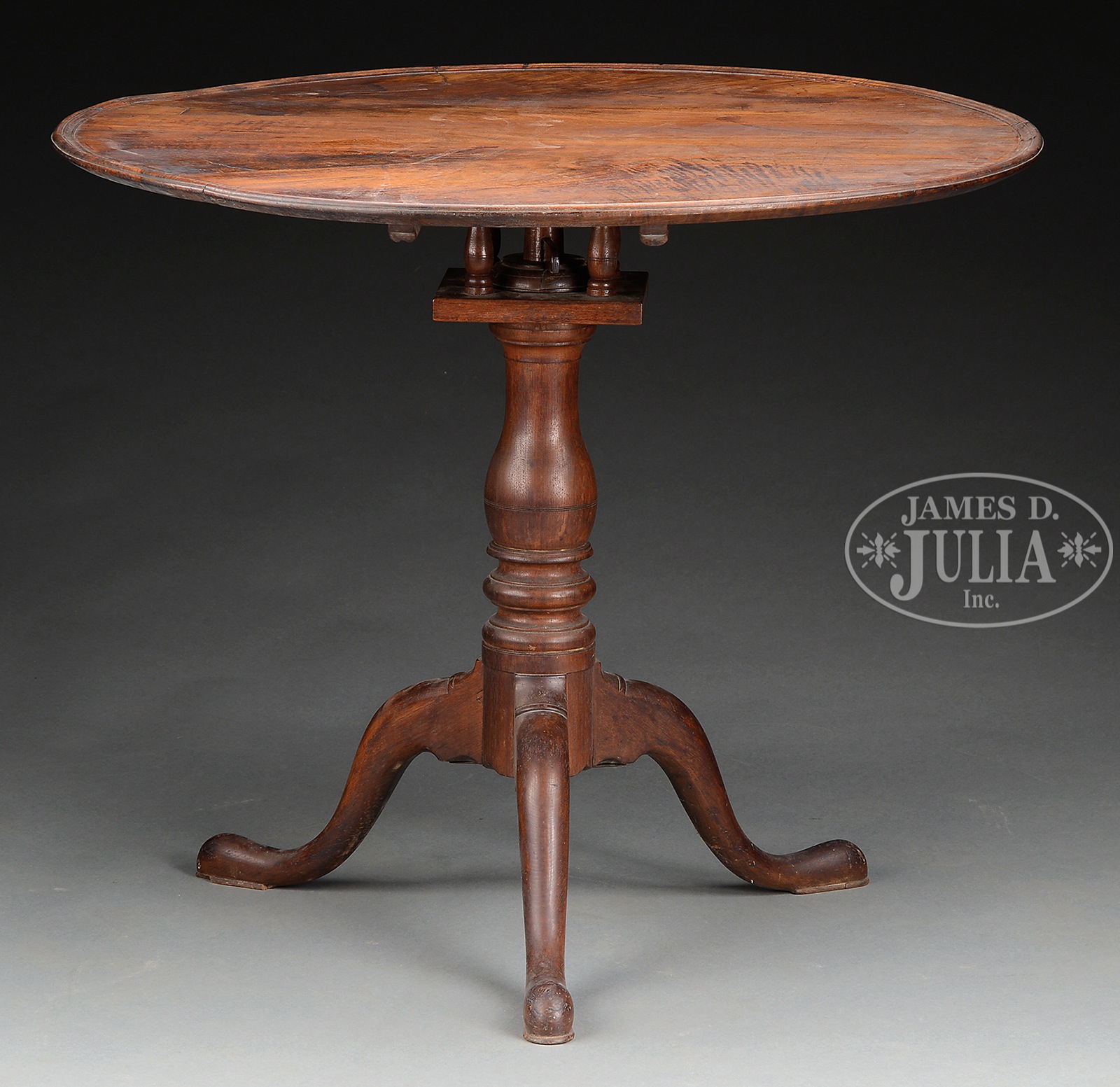 QUEEN ANNE WALNUT TILT TOP BIRDCAGE TEA TABLE. Third quarter 18th century, Lancaster County - Image 2 of 3