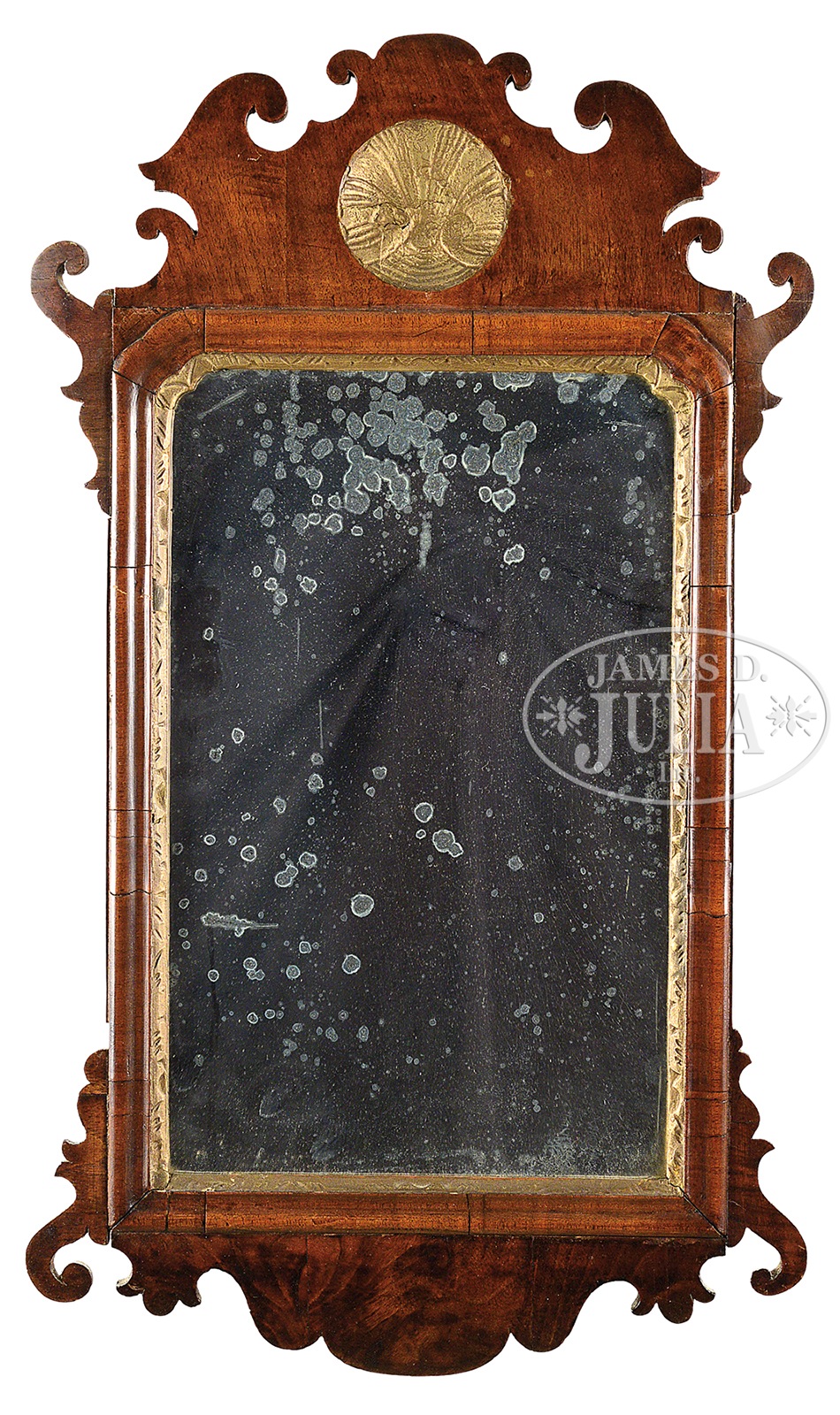 CHIPPENDALE MAHOGANY MIRROR. Late 18th century, American. The rectangular mirror plate within a