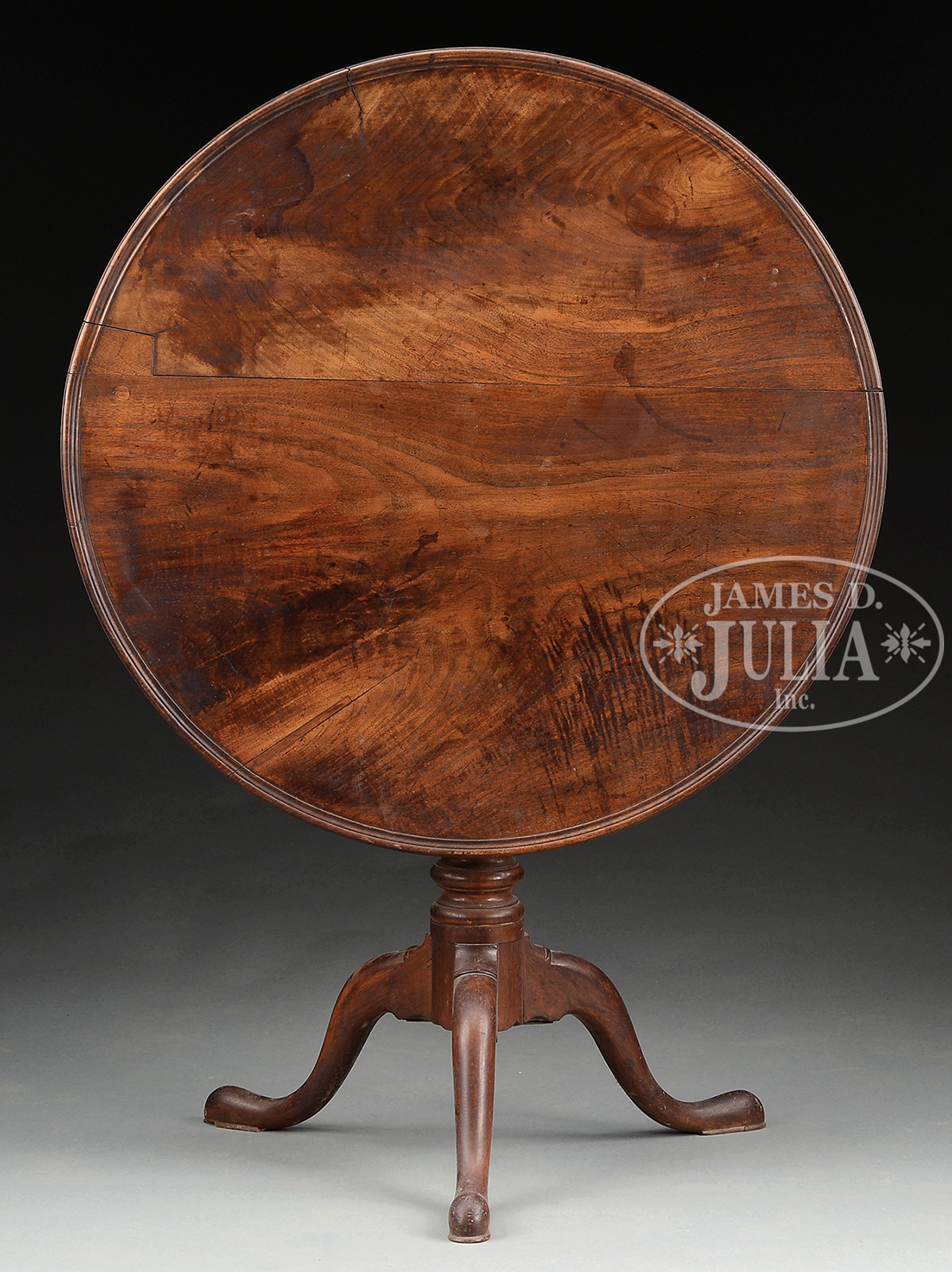 QUEEN ANNE WALNUT TILT TOP BIRDCAGE TEA TABLE. Third quarter 18th century, Lancaster County