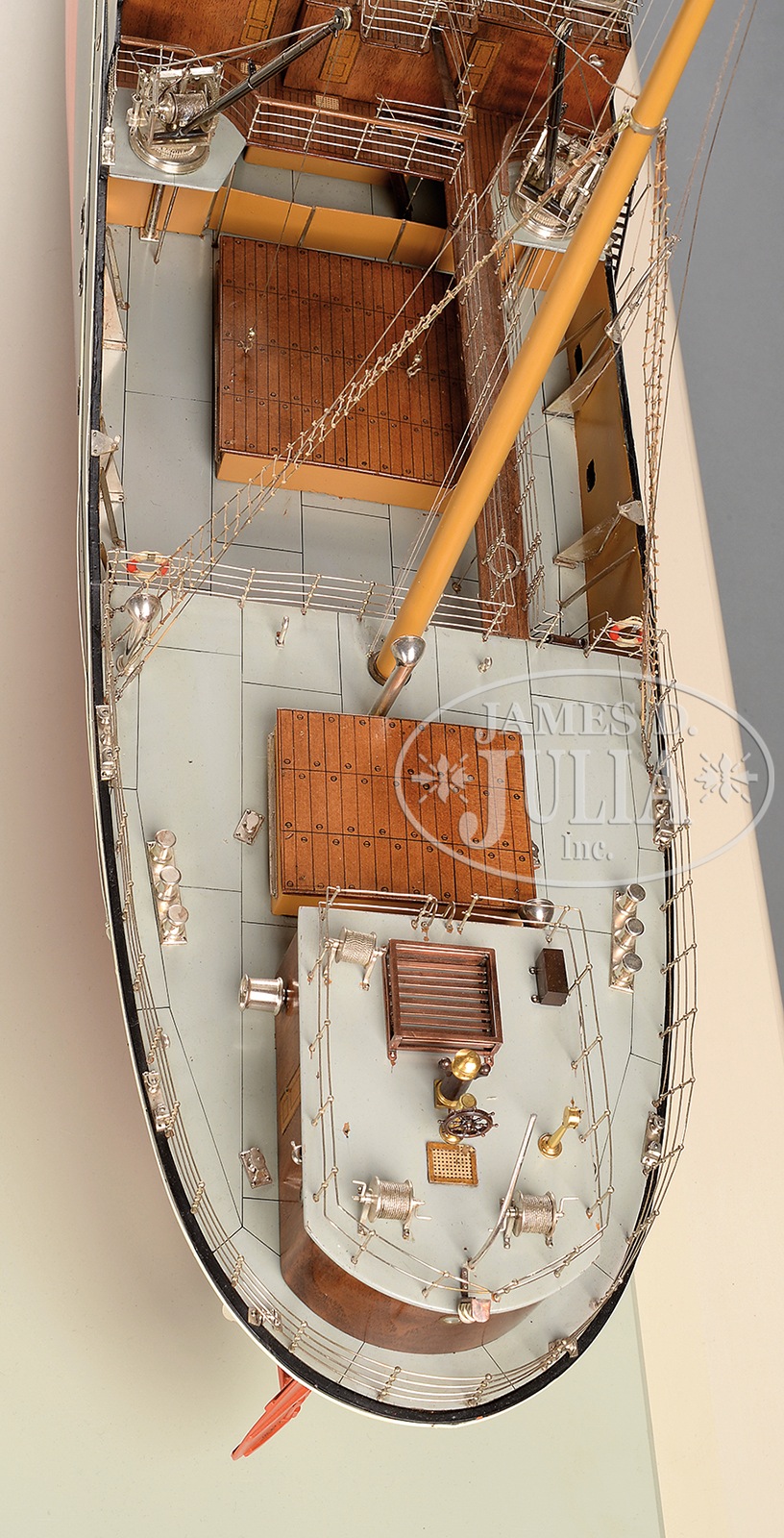 FINE BUILDER'S MODEL OF THE STEAMSHIP FREIGHTER S.S. ROYAL SCOT IN A CUSTOM DISPLAY CASE. - Image 6 of 7