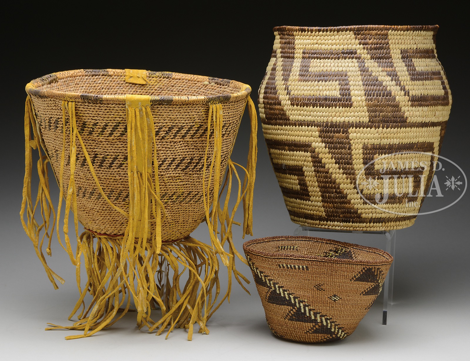 LOT OF THREE NATIVE AMERICAN BASKETS.