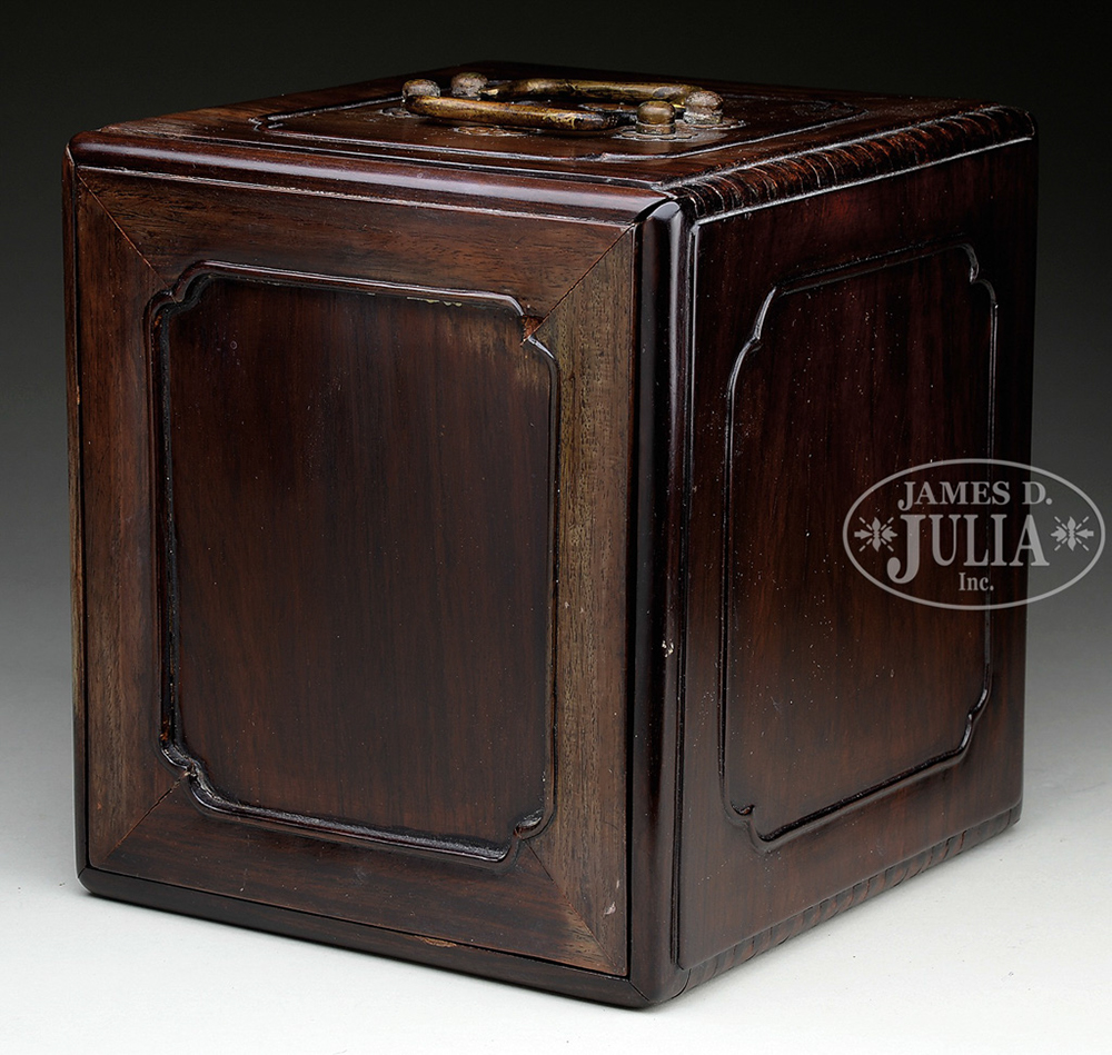 LACQUER DRUM FORM "FOO LION" CONTAINER AND HUALI PORTABLE JEWELRY BOX. - Image 3 of 4