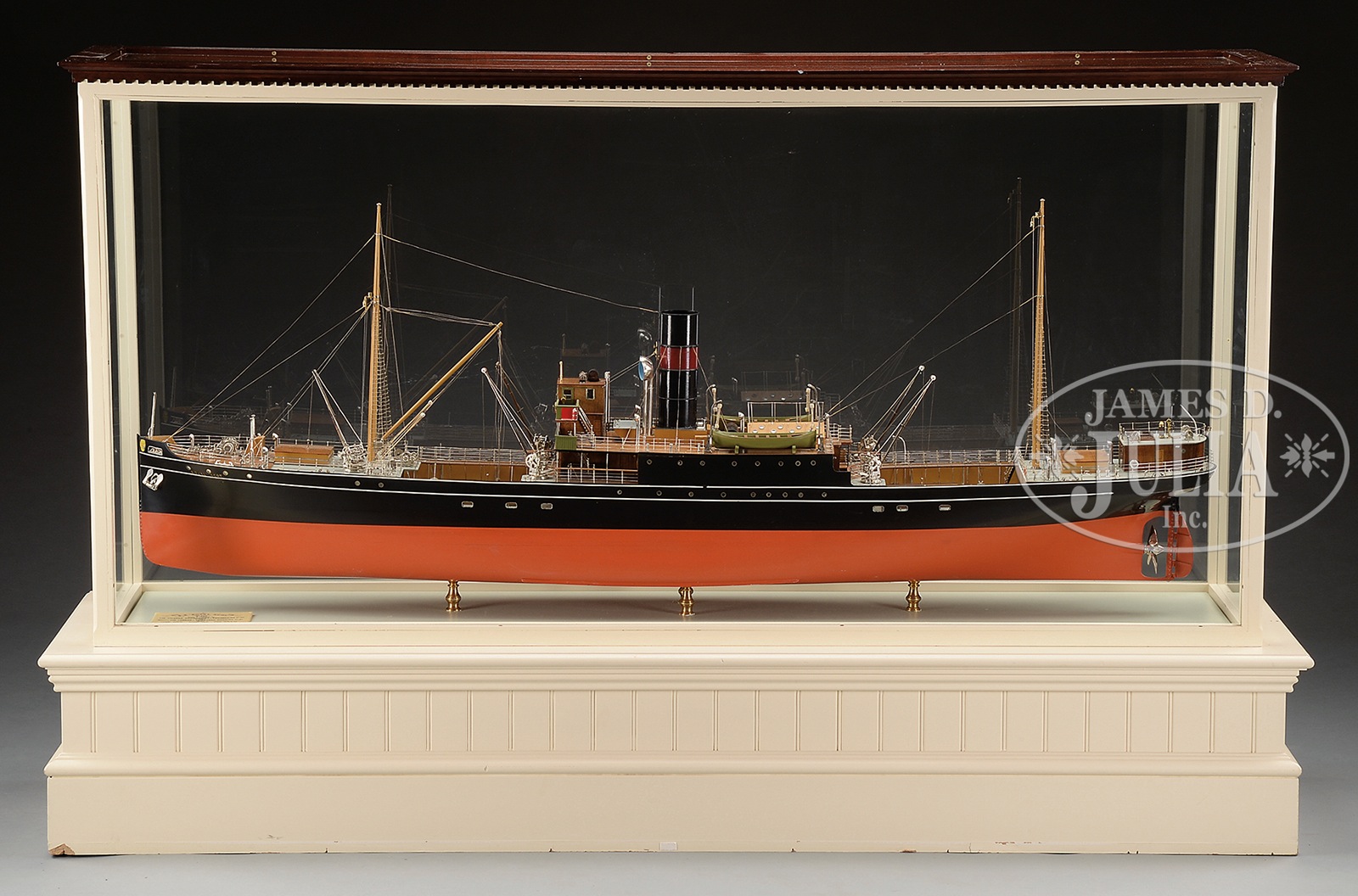 FINE BUILDER'S MODEL OF THE STEAMSHIP FREIGHTER S.S. ROYAL SCOT IN A CUSTOM DISPLAY CASE. - Image 7 of 7