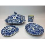 COPELAND SPODE, "Italian" pattern table ware including 3 tureens, 26 pieces