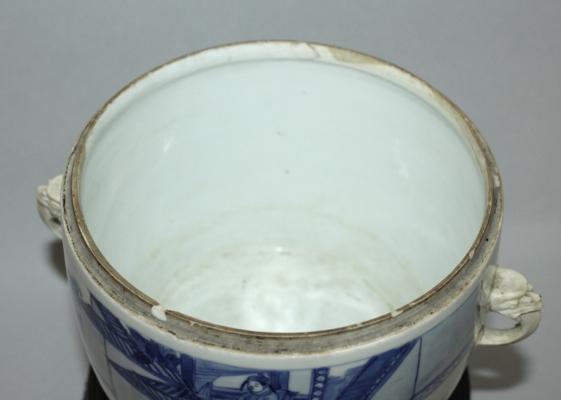 A GOOD CHINESE KANGXI MARK & PERIOD BLUE & WHITE PORCELAIN JAR, together with a good quality - Image 6 of 8