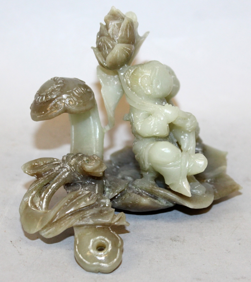 A CHINESE JADE-LIKE HARDSTONE MODEL OF THE HE HE ERXIAN, the two boys on a lotus leaf beside a - Image 2 of 5