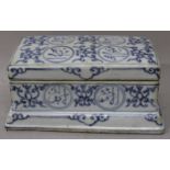 AN UNUSUAL CHINESE ISLAMIC MARKET BLUE & WHITE RECTANGULAR PORCELAIN BOX & COVER, on a slightly