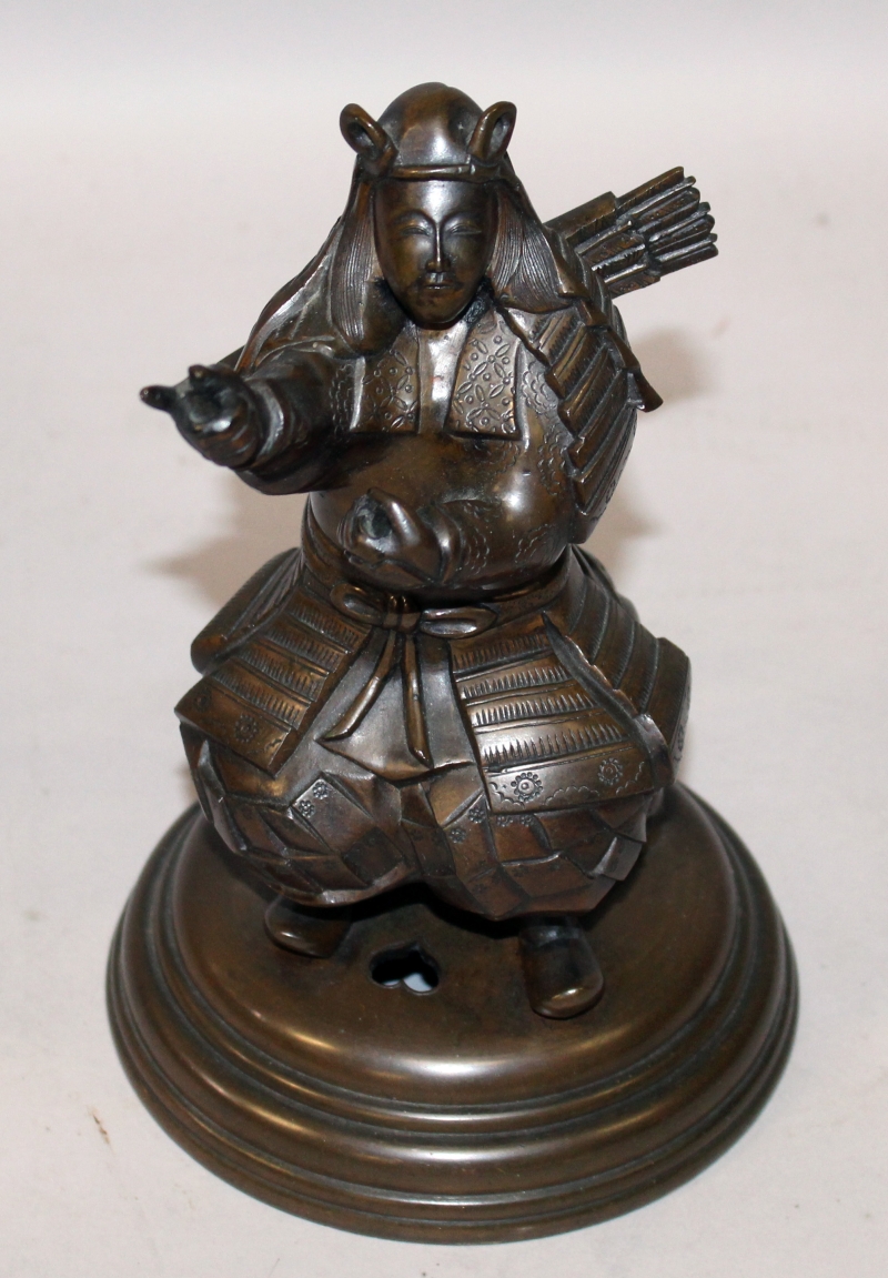 A LARGE & IMPRESSIVE JAPANESE MEIJI PERIOD BRONZE KORO & COVER ON STAND, the koro with upright - Image 5 of 7