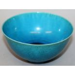 A GOOD CHINESE KANGXI PERIOD TURQUOISE GLAZED PORCELAIN BOWL, the sides finely decorated