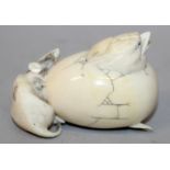 A SMALL GOOD QUALITY JAPANESE MEIJI PERIOD IVORY BOX & COVER, carved in the form of a chick's head