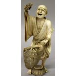 A FINE QUALITY SIGNED JAPANESE MEIJI PERIOD IVORY OKIMONO OF A CRAYFISH CATCHER, holding one of