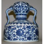 A GOOD QUALITY CHINESE MING STYLE BLUE & WHITE PORCELAIN VASE, decorated with formal designs of