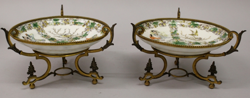 A PAIR OF LATE 19TH CENTURY CHINESE FAMILLE VERTE PORCELAIN DISHES, in the form of a pair of saucers - Image 2 of 9