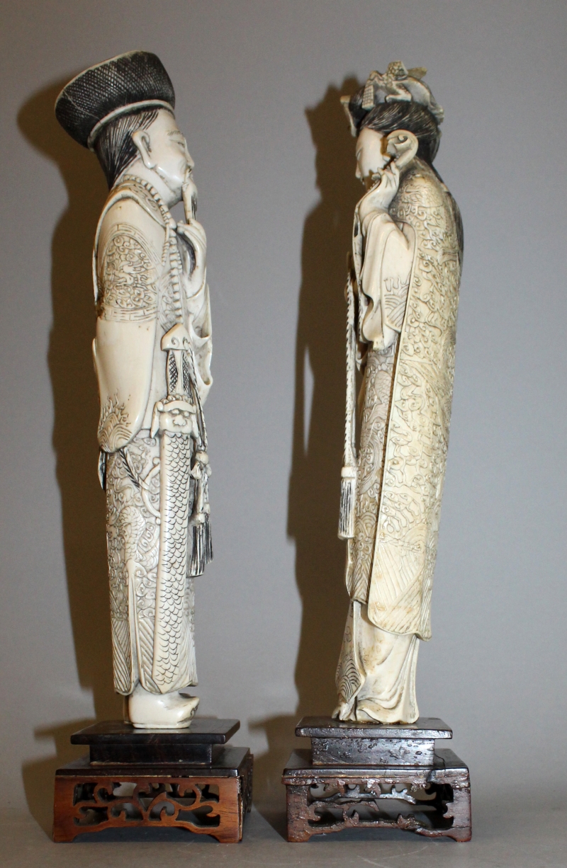A LARGE PAIR OF EARLY 20TH CENTURY CHINESE IVORY FIGURES OF AN EMPEROR & AN EMPRESS, together with a - Image 2 of 5