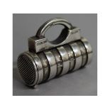 A SILVER NOVELTY PADLOCK VESTA CASE.