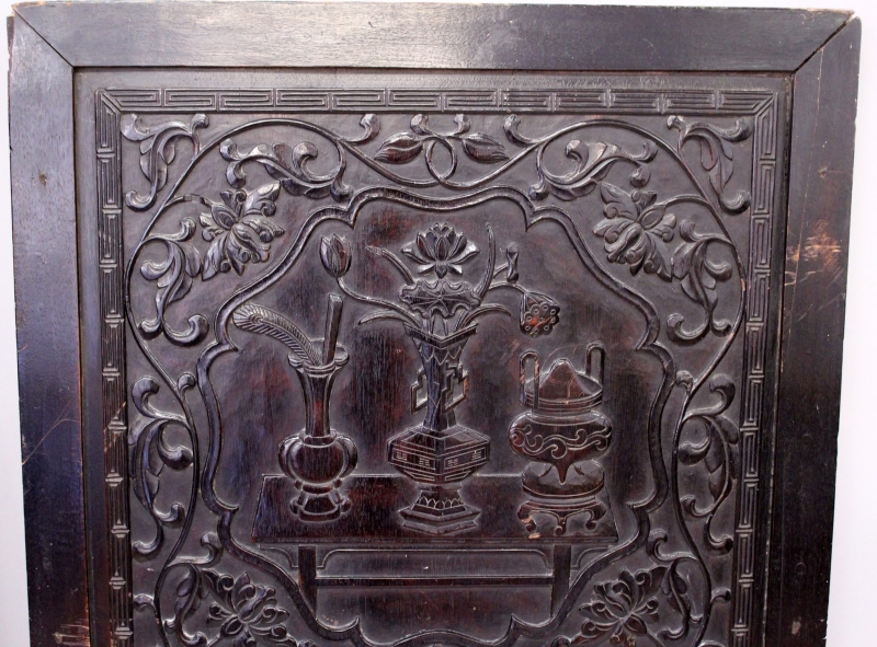 A LARGE PAIR OF 19TH CENTURY CHINESE CARVED HARDWOOD PANELS, each decorated with bronze-form - Image 4 of 6
