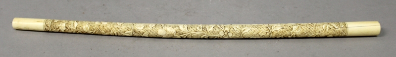 A 19TH/20TH CENTURY CHINESE CARVED IVORY STICK, decorated in low relief with scrolling foliage, 11. - Image 2 of 8