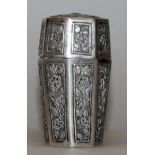 A SMALL CHINA STRAITS SILVER BOX & COVER, the sides of the octagonal section body decorated with