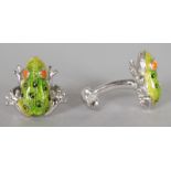 A PAIR OF STERLING SILVER AND ENAMEL FROG CUFFLINKS.