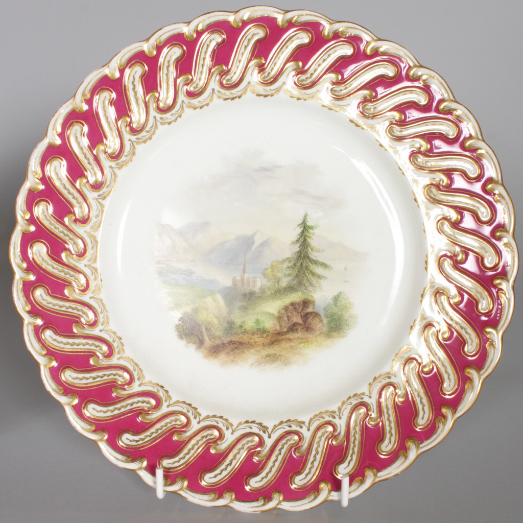 19TH CENTURY DAVENPORT, LONGPORT PLATE painted with a castle scene pattern 884, an English porcelain - Image 4 of 4