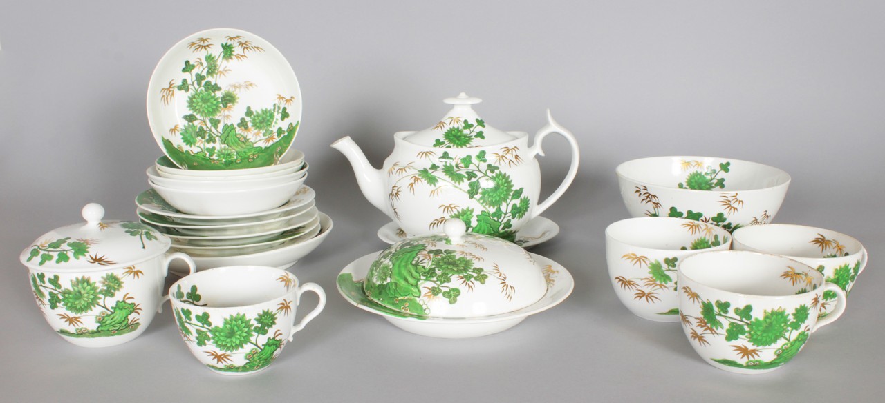 19TH CENTURY SPODE RARE CHINOISERIE STYLE TEA SERVICE.